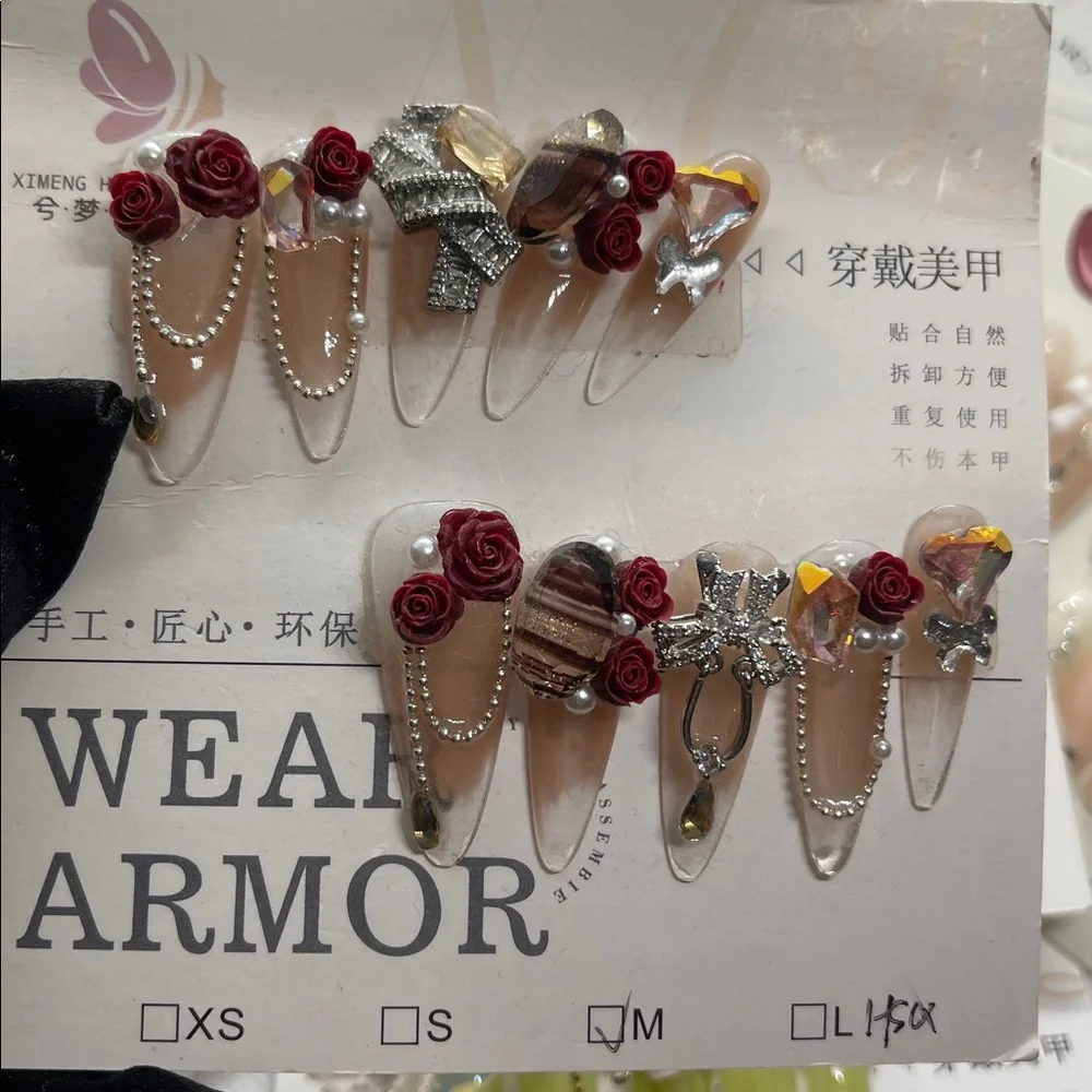 M size custom Elegant Nail Art Set
